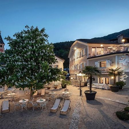 Hotel Weisse Lilie - B&B Rio di Pusteria Bagian luar foto