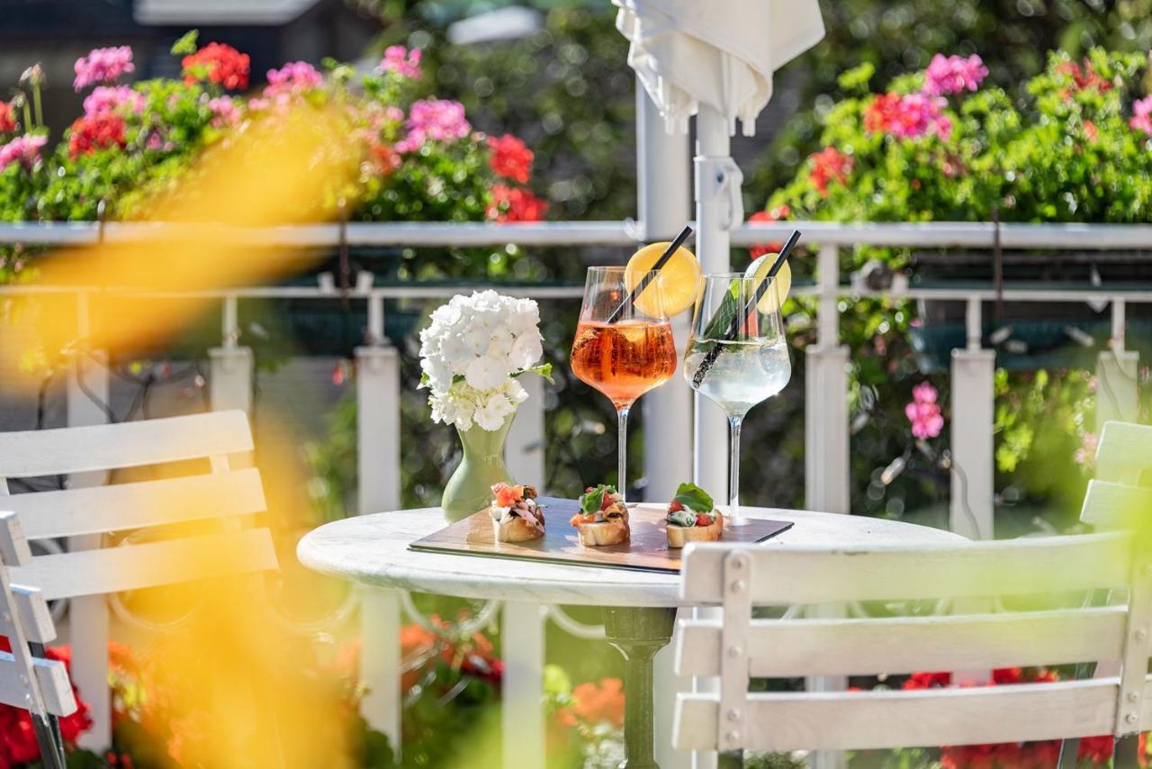 Hotel Weisse Lilie - B&B Rio di Pusteria Bagian luar foto