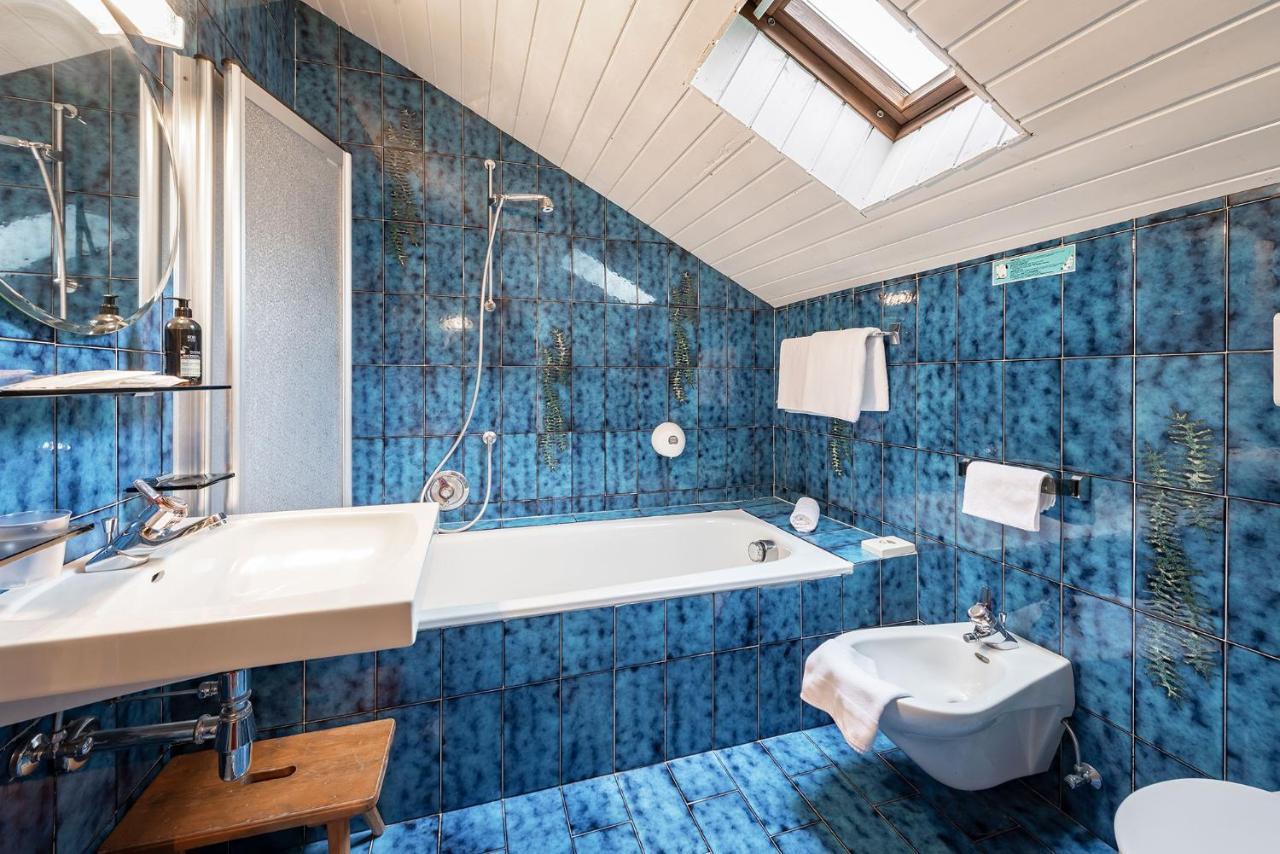 Hotel Weisse Lilie - B&B Rio di Pusteria Bagian luar foto