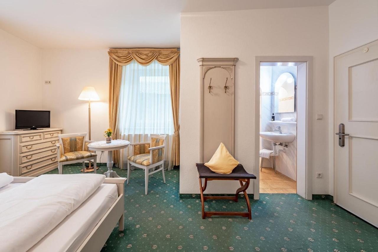 Hotel Weisse Lilie - B&B Rio di Pusteria Bagian luar foto